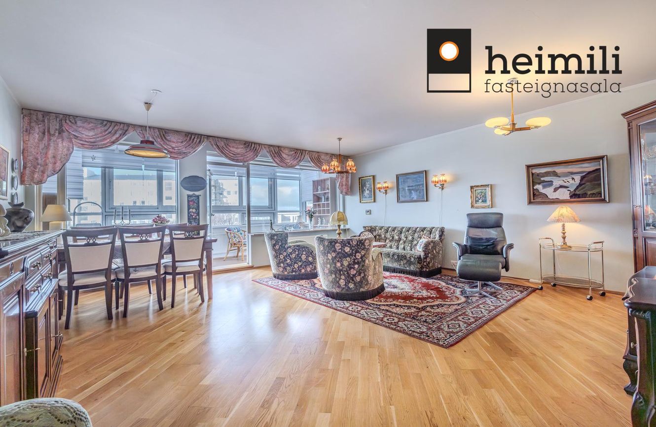 Hrafnhólar 6, 111 Reykjavík