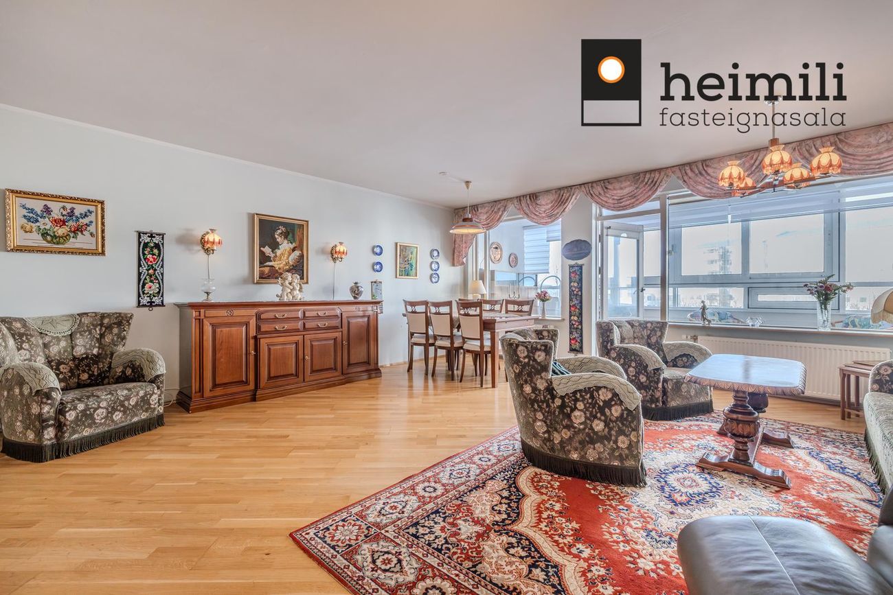 Hrafnhólar 6, 111 Reykjavík